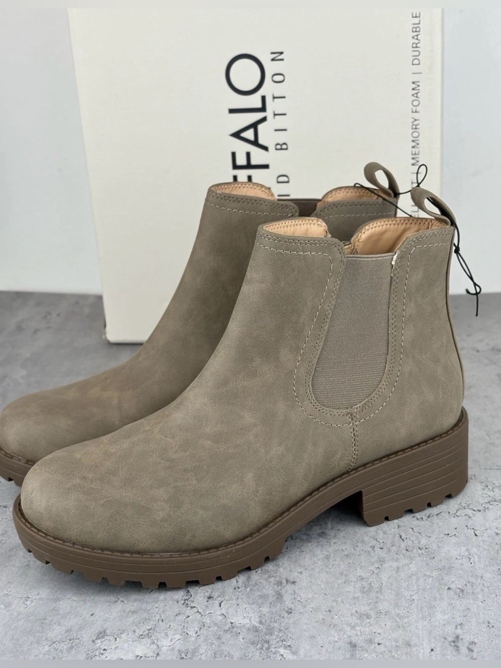 Buffalo David Bitton Chelsea Anna Boots Brown Women's US 8 Lug Sole